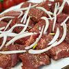 Фото к позиции меню Маринованное мясо для шашлыка из баранины