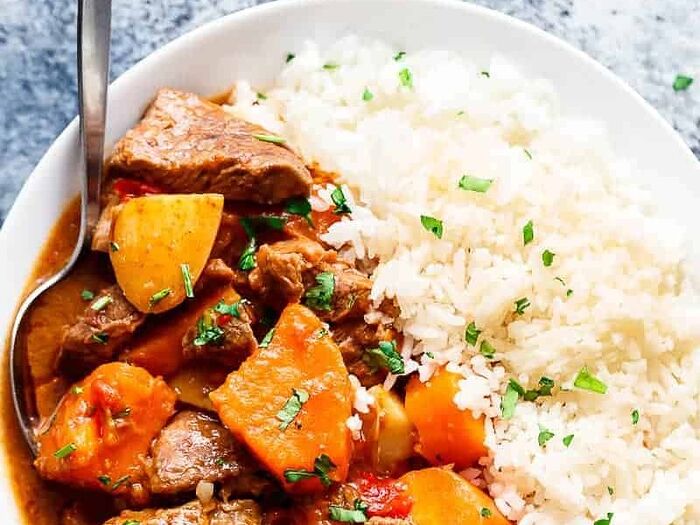 Rice with beef stew