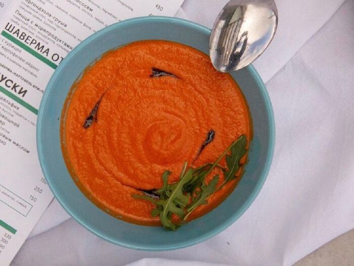 Суп из копчёных томатов