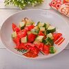 Фото к позиции меню Салат овощной из огурчиков и томатов