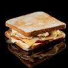 Фото к позиции меню Сэндвич с яйцом и сыром