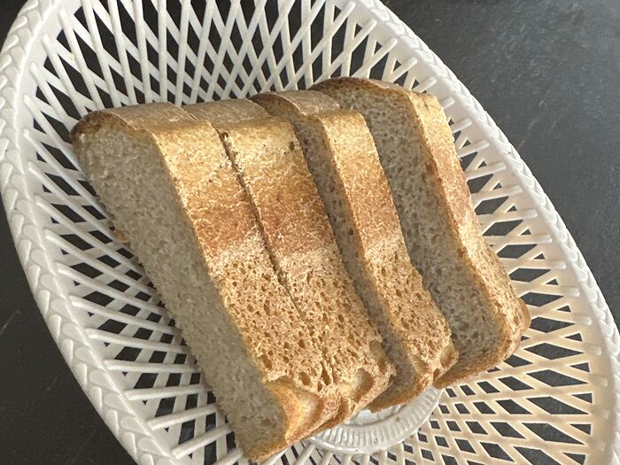 Кусочек хлеба