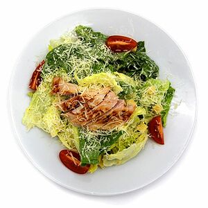 Салат цезарь с сочной курочкой