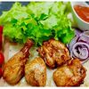 Фото к позиции меню Шашлык из курицы с соусом и луком