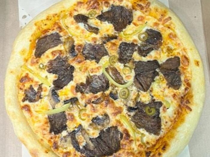 Пицца с говядиной и грибами