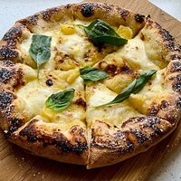 Пицца Сорренто с лимоном