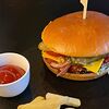Фото к позиции меню Комбо большой бургер Тако острый с картошкой фри и соусом