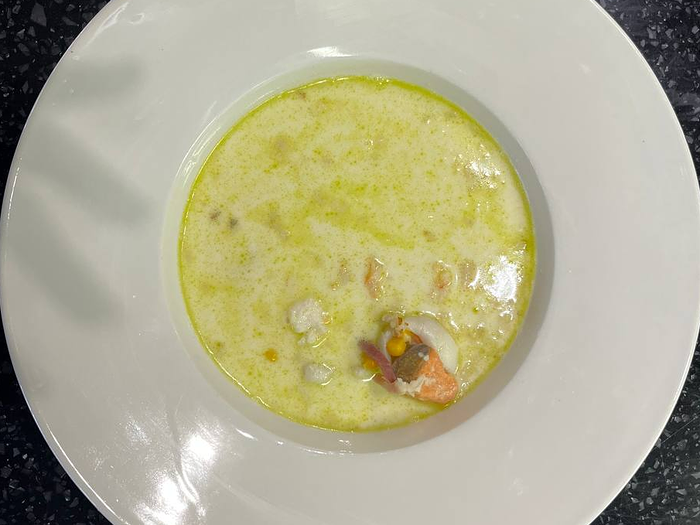 Суп Сливочно-сырный с морепродуктами и беконом С собой