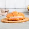 Фото к позиции меню Бутерброд с ветчиной и сыром