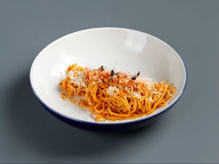 Спагетти с тартаром из креветок