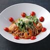 Фото к позиции меню Спагетти с креветками и рукколой
