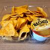 Фото к позиции меню Начос чипсы с сырным соусом