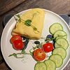 Фото к позиции меню Омлет с сыром и овощами