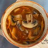 Фото к позиции меню Кисло-острый суп с грибами