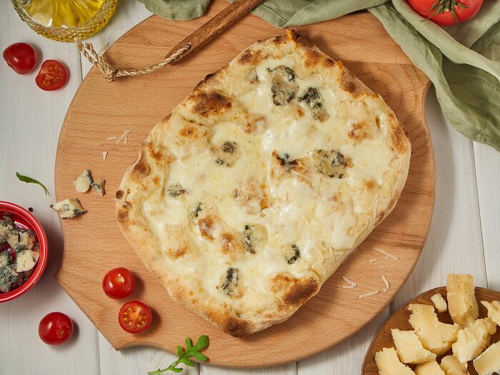 Пицца Римская Четыре сыра