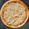 Фото к позиции меню Пицца с креветками и кальмаром