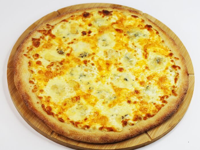 Пицца Четыре сыра M