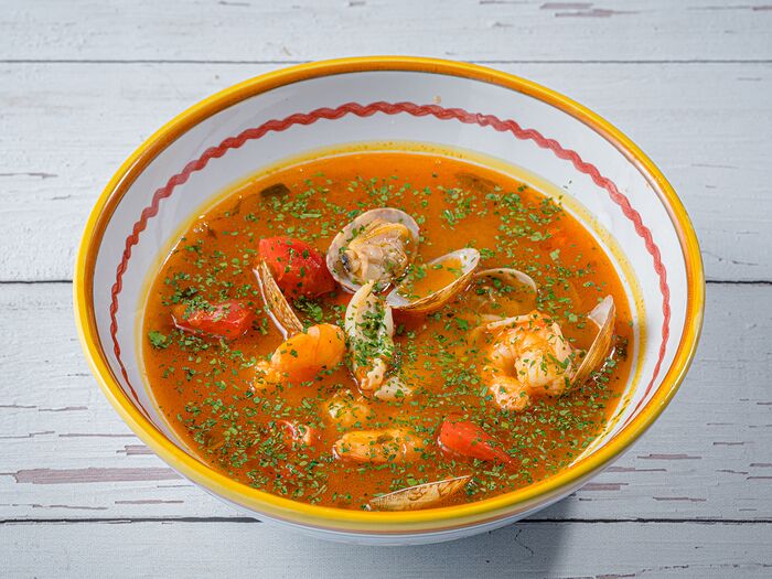 Неаполитанский томатный суп с морепродуктами
