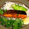 Фото к позиции меню Форель с соусом терияки с рисом и авокадо