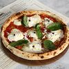 Фото к позиции меню Неаполитанская пицца со страчателлой