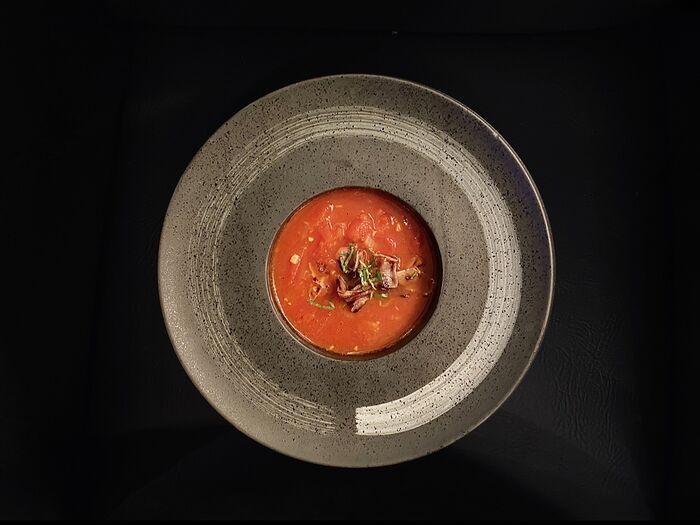 Имбирно-томатный крем-суп с беконом