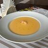 Фото к позиции меню Крем-суп из тыквы с креветкой