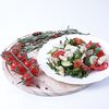 Фото к позиции меню Салат с огурцами и помидорами с маслом