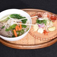 Thai Beef Noodle Soup (со свининой)