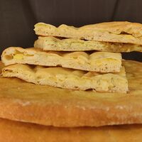 Пирог осетинский с картошкой и сыром