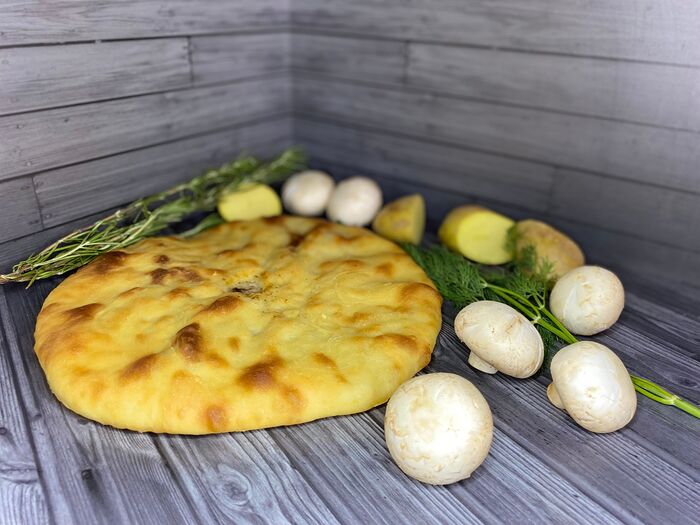 Осетинский пирог с картофелем и грибами