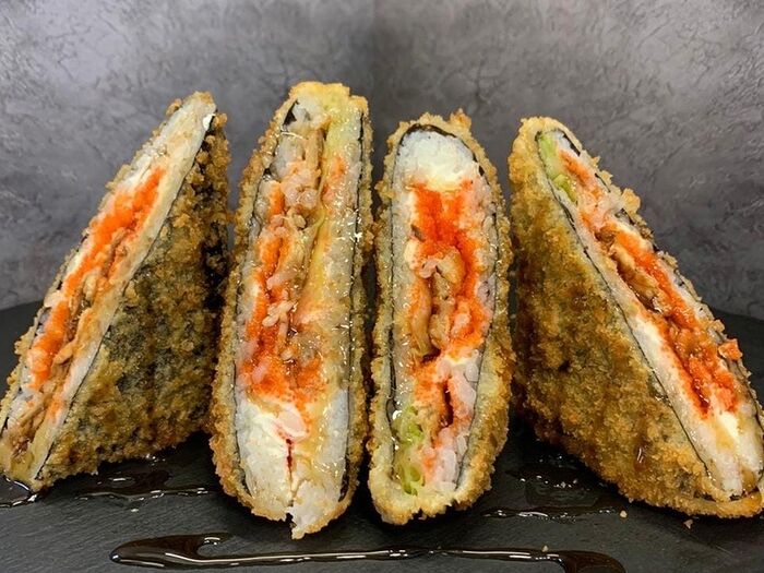 Суши-сэндвич темпура с угрем