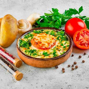 Говядина, запечённая с картофелем и грибами