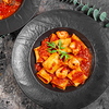 Фото к позиции меню Паста паккери с креветками и соусом из томатов
