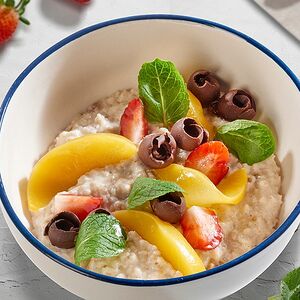 Porridge allavena pesche e fragole