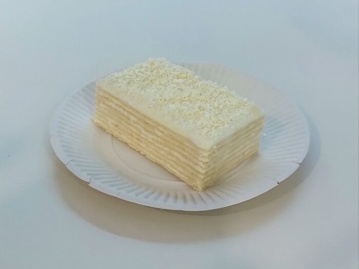 Пирожное Микадо белый