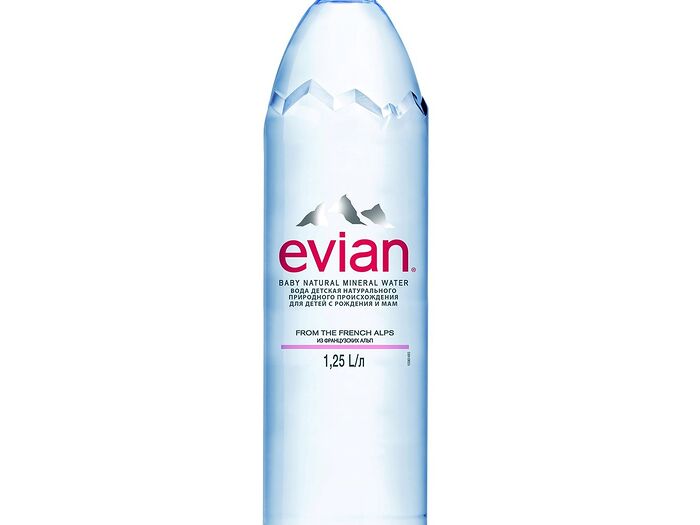Evian вода без газа