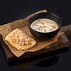 Фото к позиции меню Сырный суп с фокаччей шиодзуки