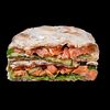 Фото к позиции меню Краст-сэндвич с копченым лососем