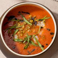 Магрибский суп из печёных томатов с креветками