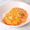Фото к позиции меню Тальятелле с креветкой в сливочно-томатном соусе