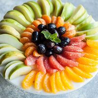 Ассорти фруктовое: грейпфрут, груши, яблоки, апельсин, винoград - 775 гр