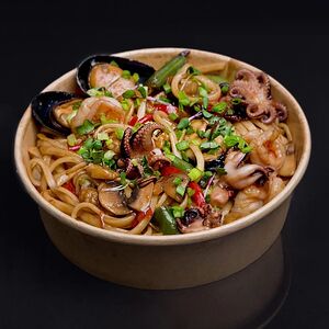 Wok с морепродуктами