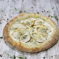 Пицца Груша-горгондзола