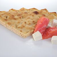 Осетинский пирог с горбушей и сыром