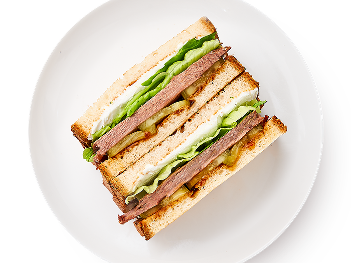 Сэндвич с говядиной, творожным сыром и кисло-сладким соусом JPan x Лавка