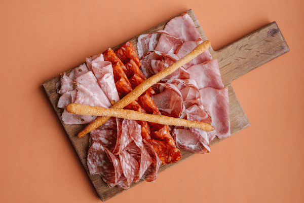 Итальянские мясные деликатесы