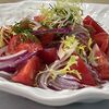 Фото к позиции меню Салат из бакинских томатов с красным луком
