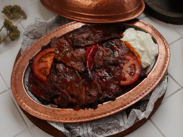 Искендер-кебаб с говядиной