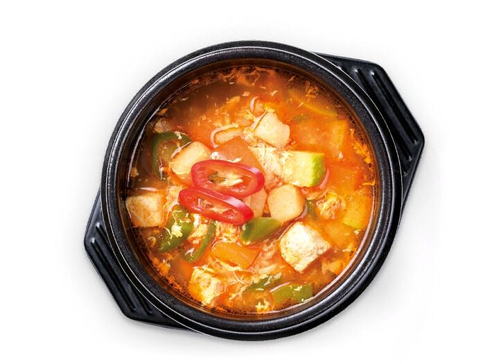 Корейский суп с мясом и овощами