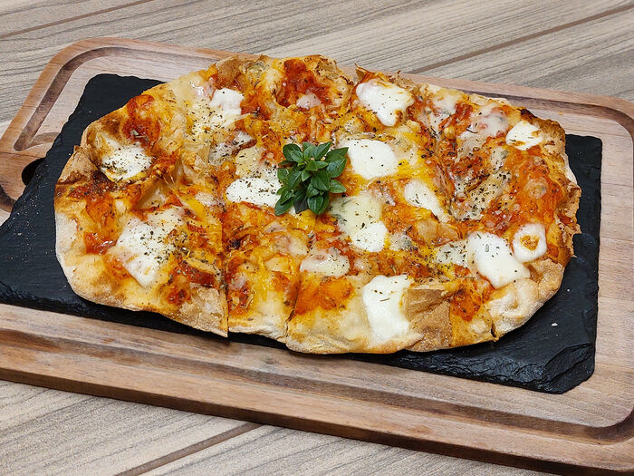 Пицца Римская четыре сыра